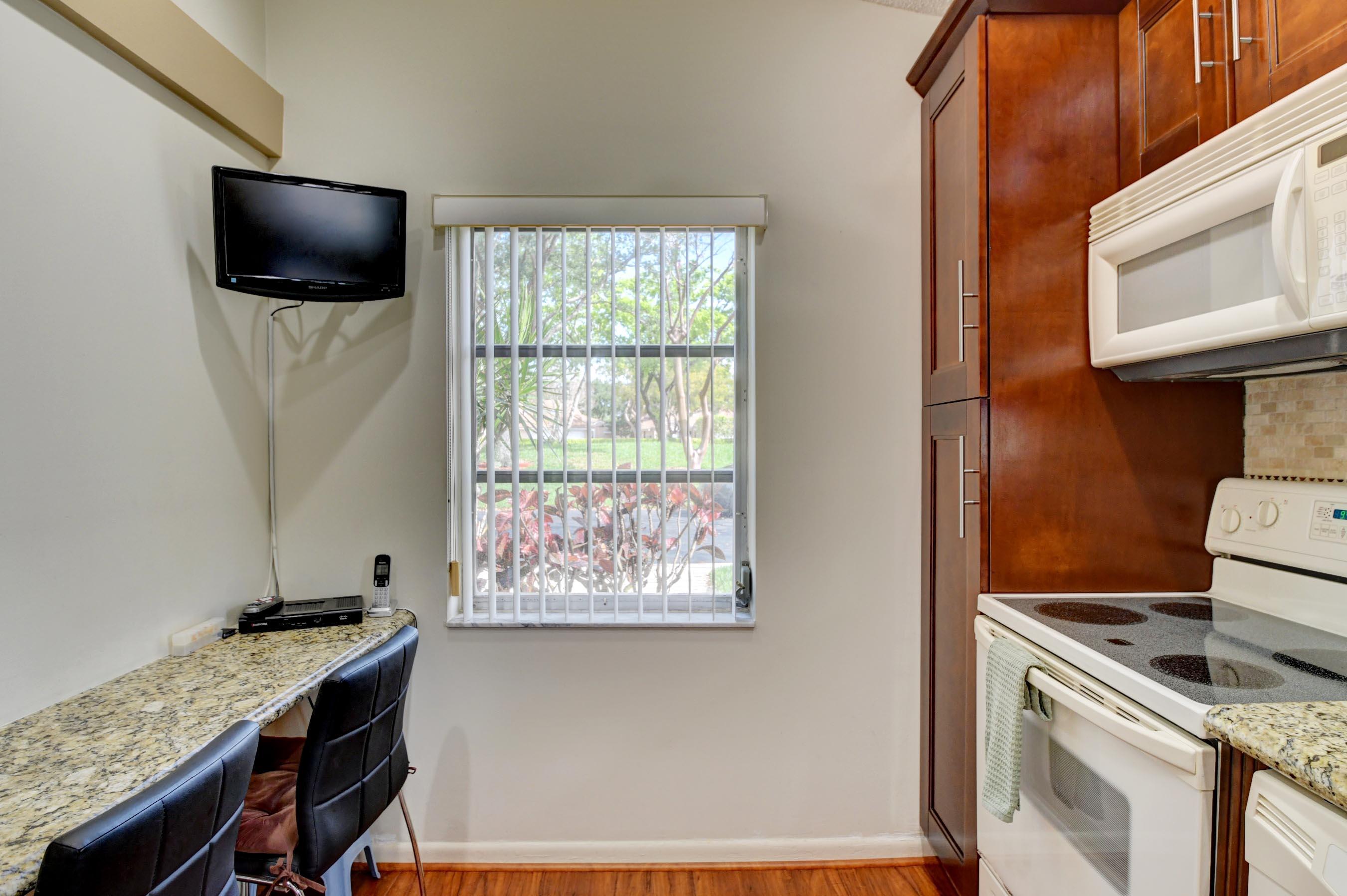 8212 Sweetbriar Way Boca Raton, FL 33496 - Photo 6 of 23 dsc_2788_89_90_91_92