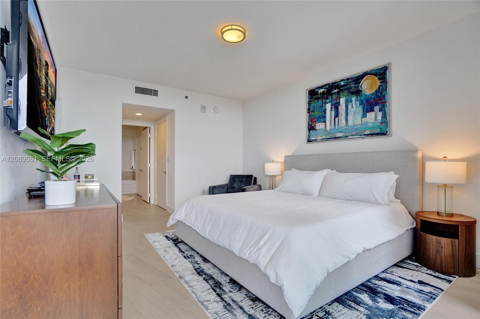 400 Alton Road, Unit 1505 Miami Beach, FL 33139 - Photo 10 of 25 Gallery Image 10