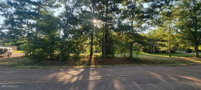$22,500 | 0 Meadow Drive, Byram, MS 39272
