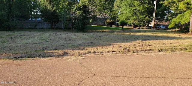 $22,500 | 0 Meadow Drive, Byram, MS 39272