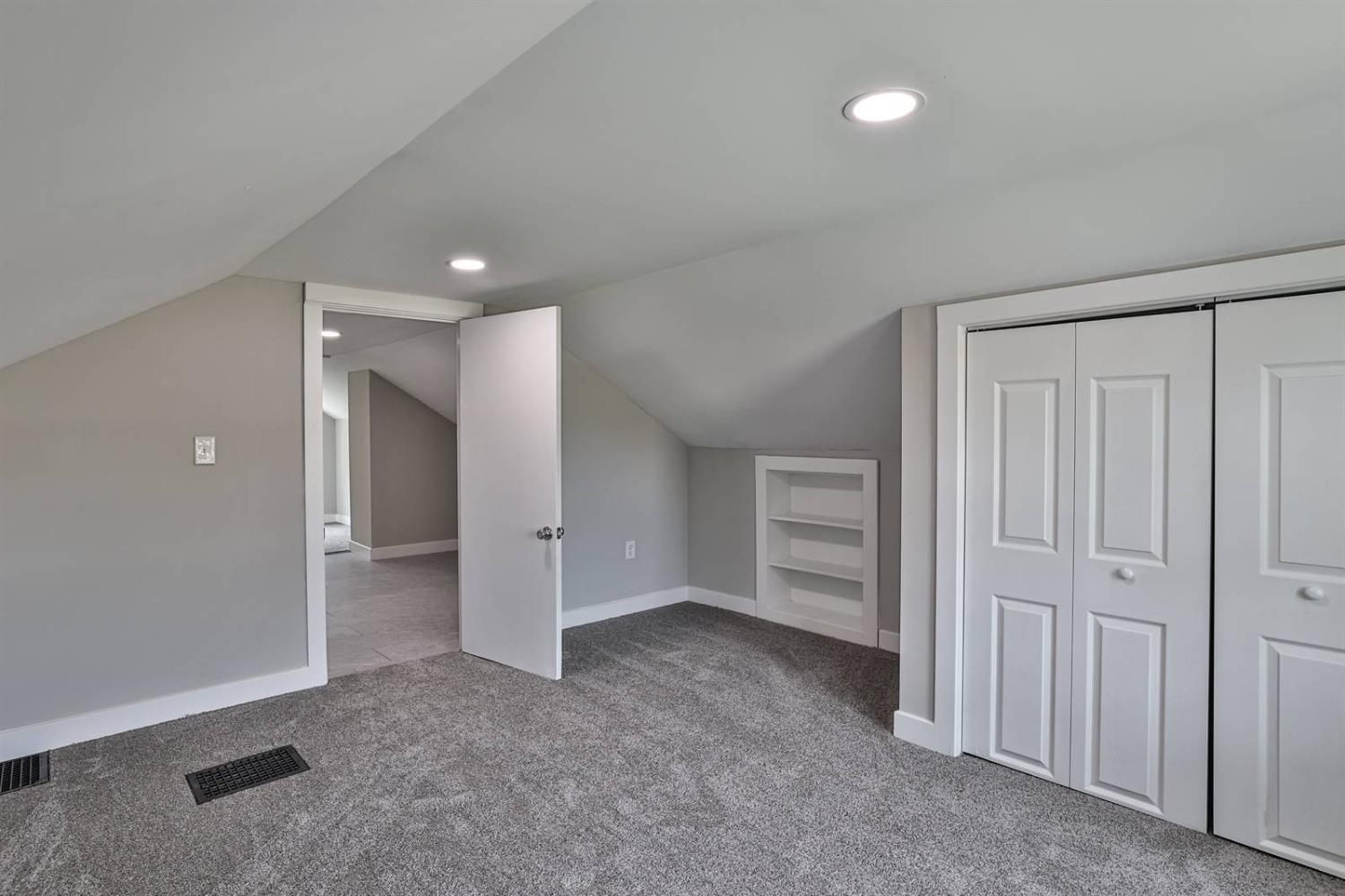 4449 Foley Road Cincinnati, OH 45238 - Photo 36 of 39