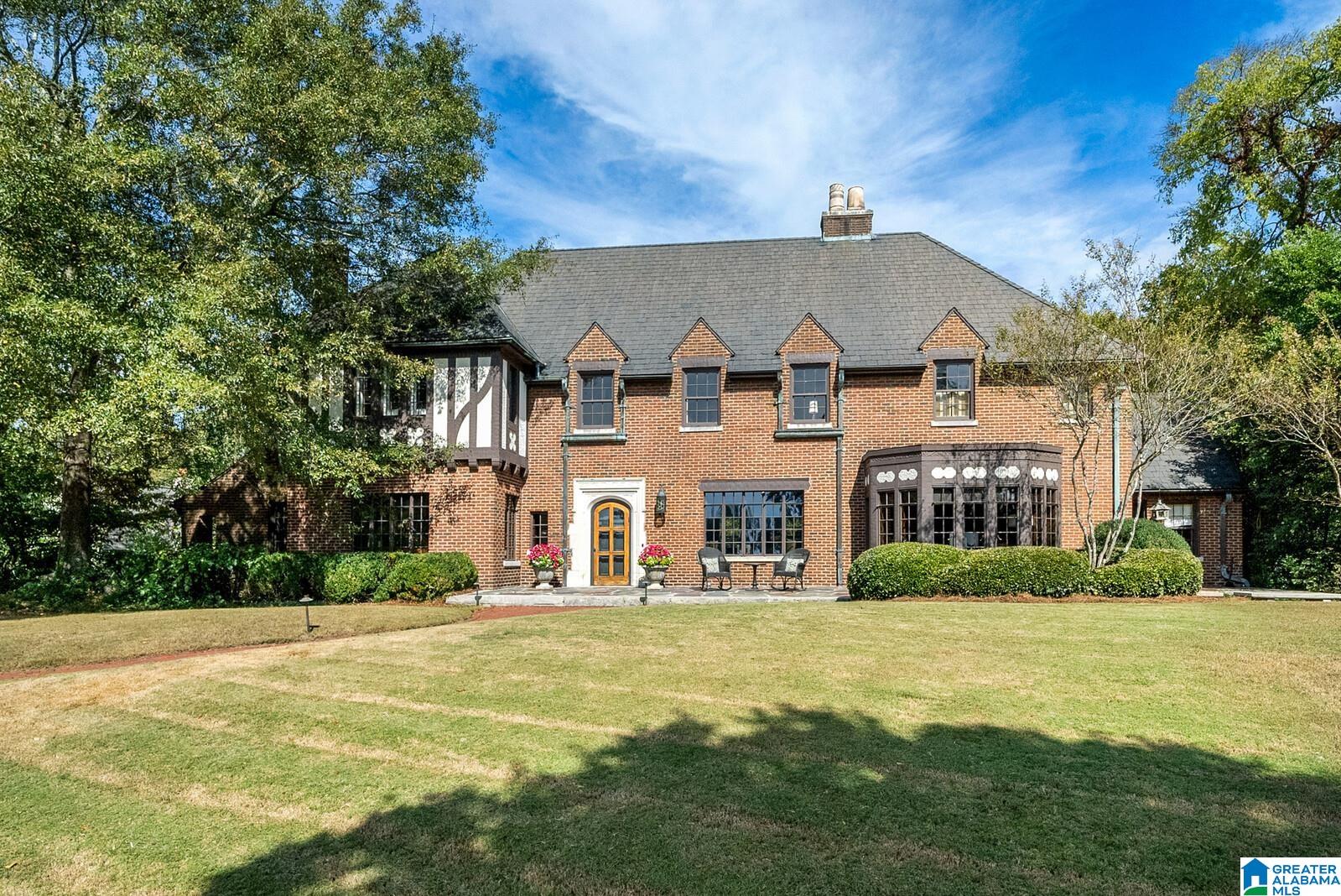 10 Ridge Drive Birmingham, AL 35213 - Photo 1 of 78