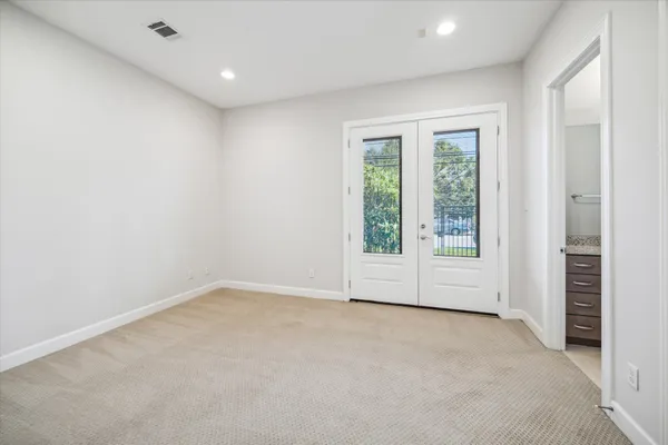 $3,400 | 4705 Jackson Street, Houston, TX 77004