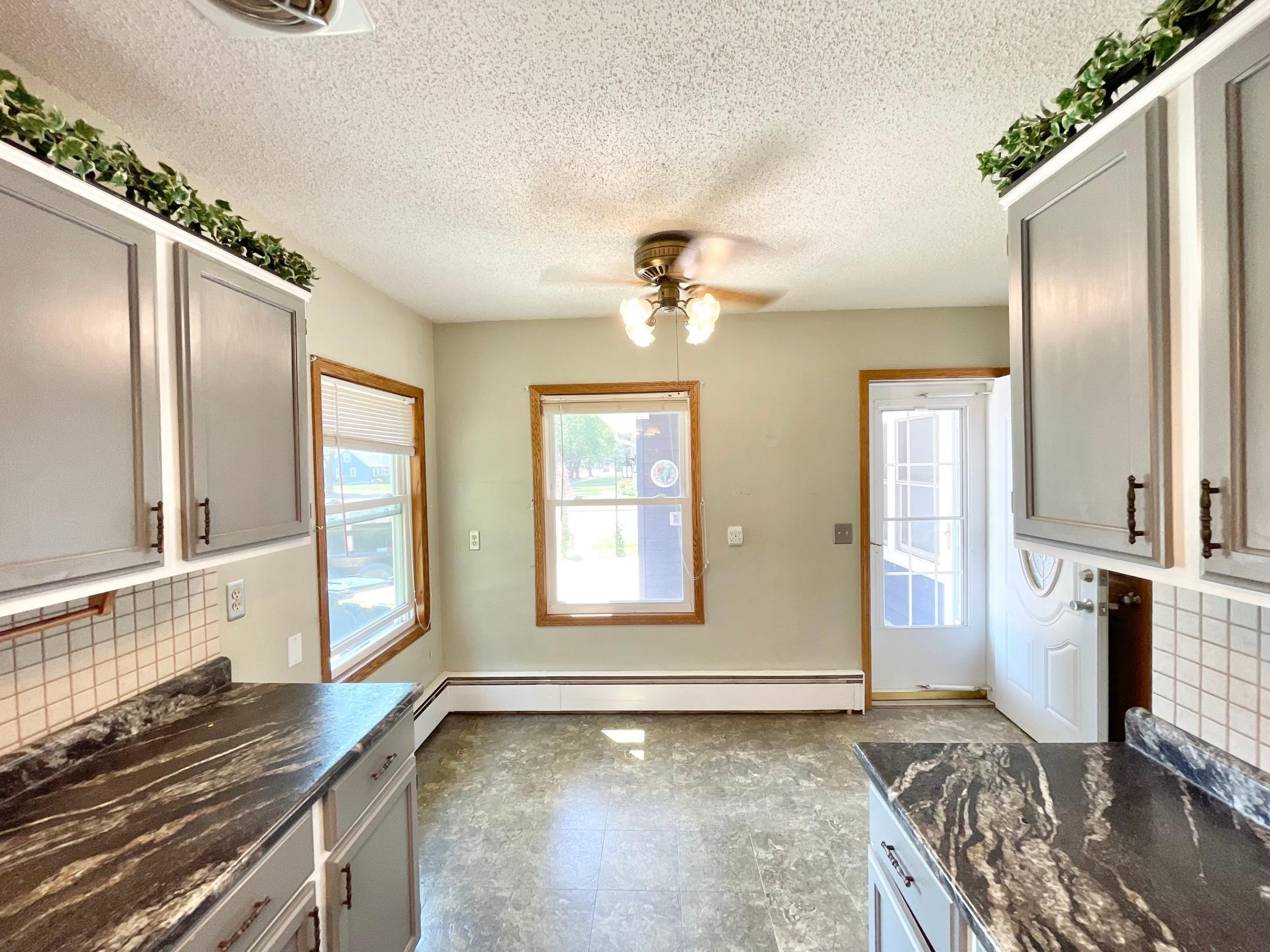 18 South Paffrath Avenue Springfield, MN 56087 - Photo 15 of 53