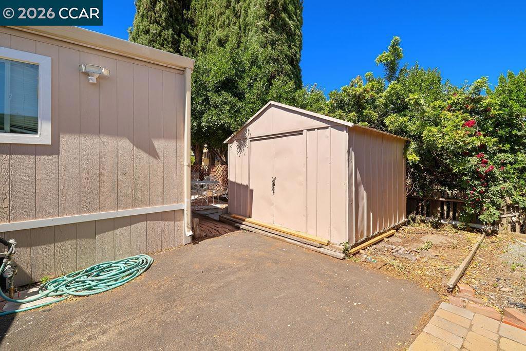 3301 Buchanan Road Antioch, CA 94509 - Photo 22 of 26 a backyard of a house with lots of green space