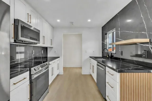 $1,450,000 | 2011 Willow Way, San Bruno, CA 94066