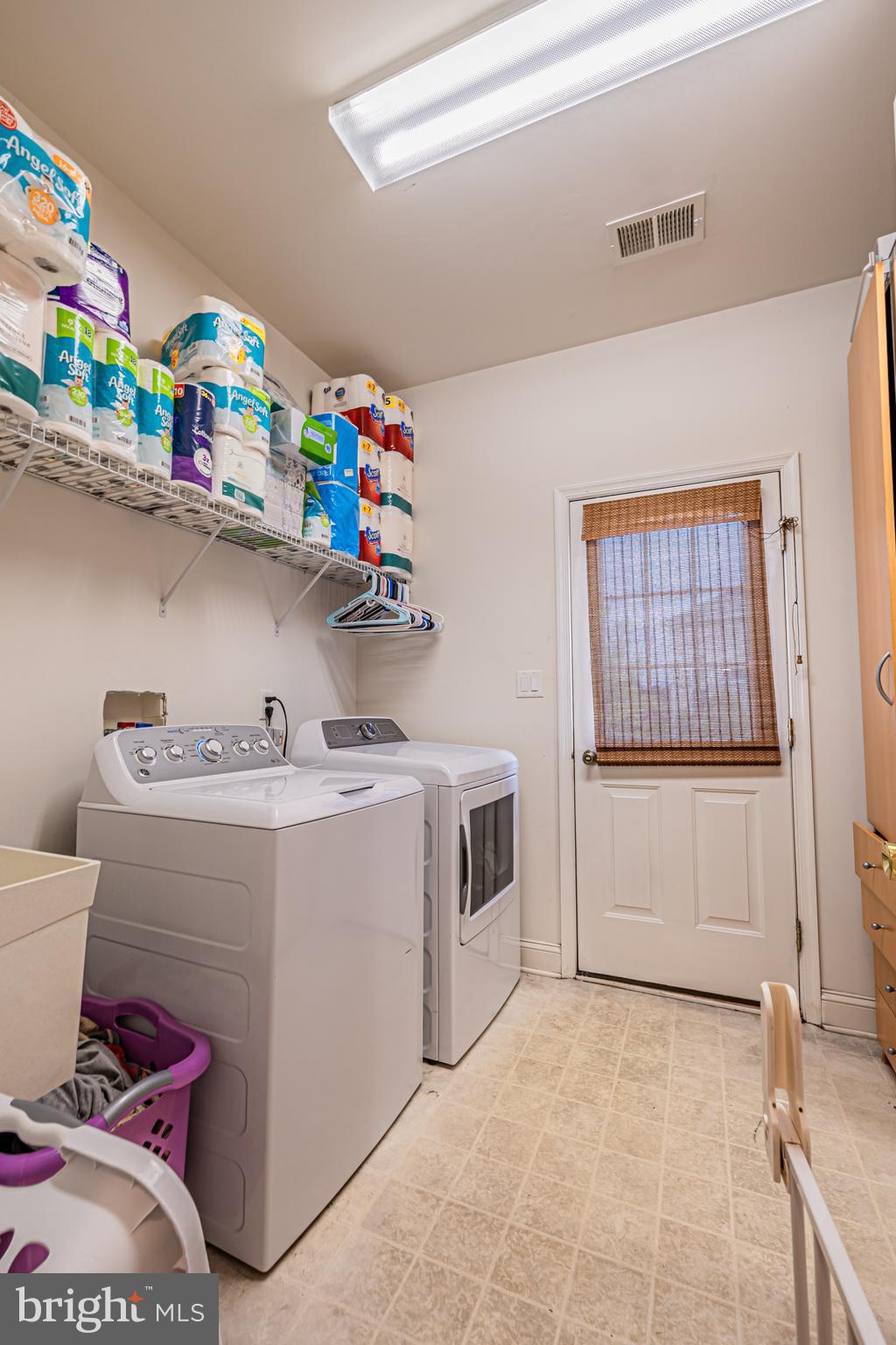 129 Blue Meadow Lane Sicklerville, NJ 08081 - Photo 22 of 25 a utility room with dryer and washer