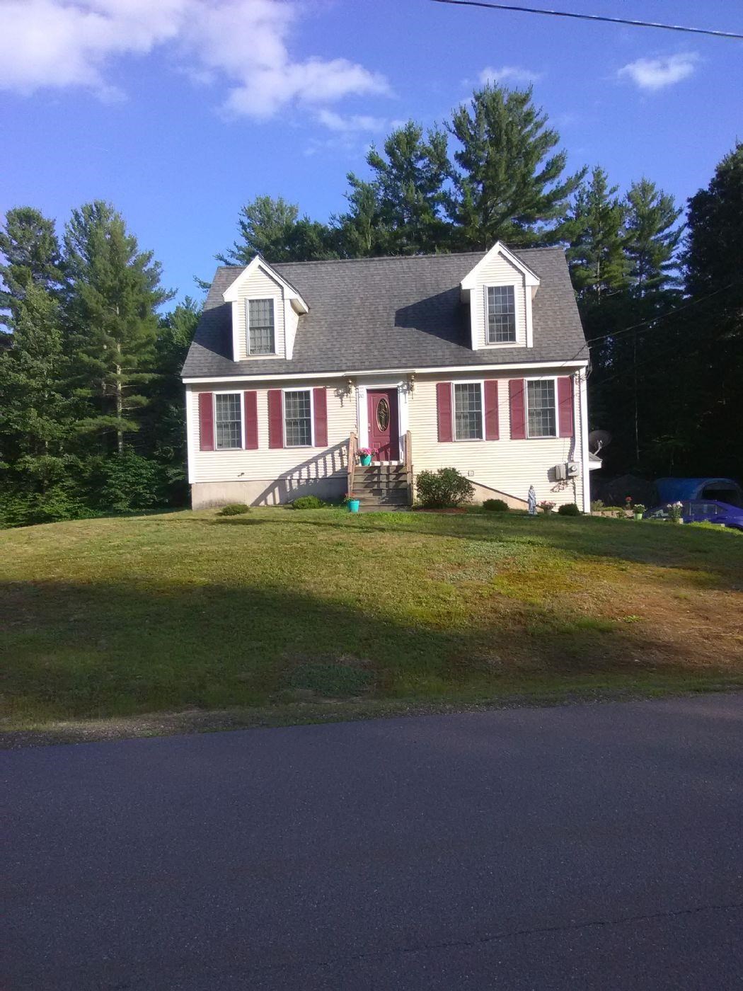 20 Beechwood Road Sandown, NH 03873 - Photo 1 of 40