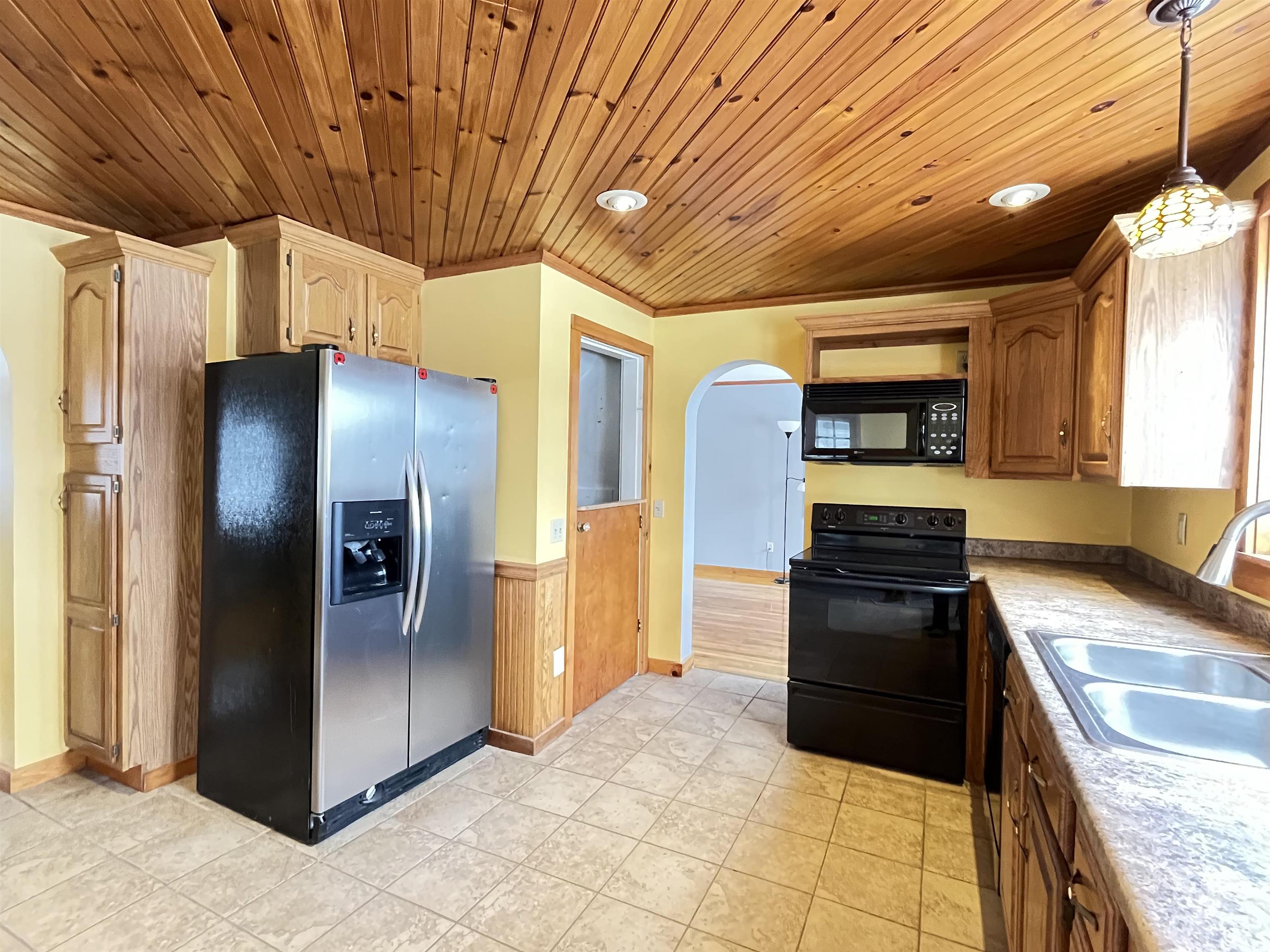 405 Main Street Derby, VT 05829 - Photo 3 of 22