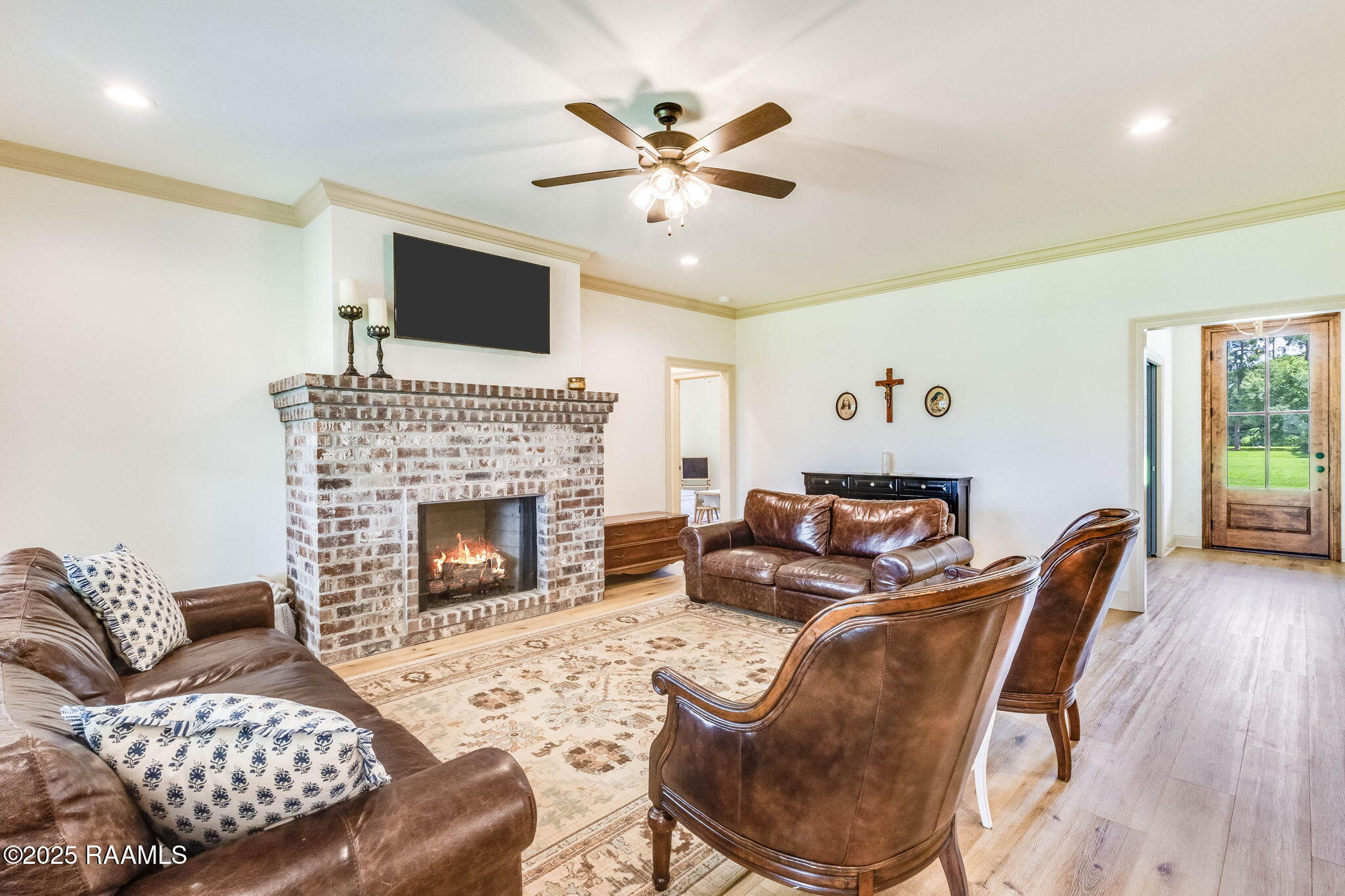 106 Rue Jean Rayne, LA 70578 - Photo 18 of 29 Living Room