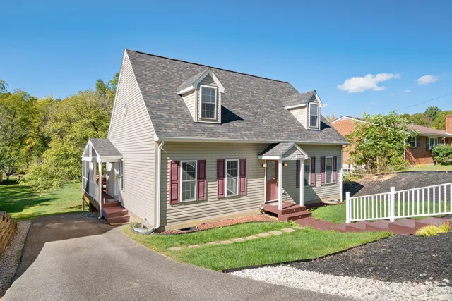 $274,050 | 2918 Green Ridge Road, Roanoke, VA 24019