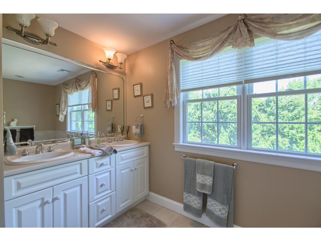 11 Parish Square, Unit 11 Atkinson, NH 03811 - Photo 20 of 31