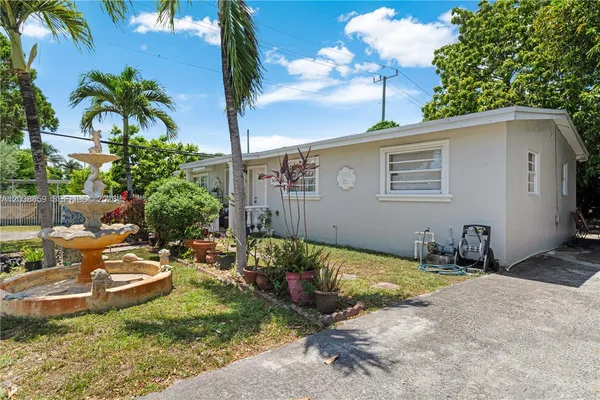 $599,999 | 3035 Northwest 83rd Street, Miami, FL 33147