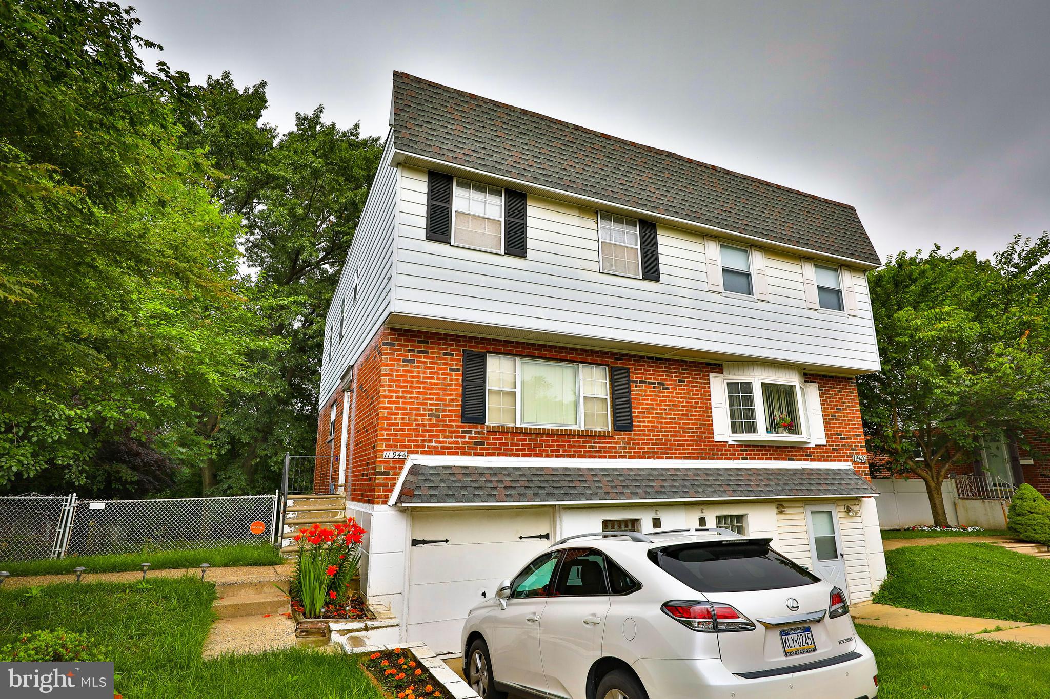 11944 Dumont Road Philadelphia, PA 19116 - Photo 1 of 22 Front