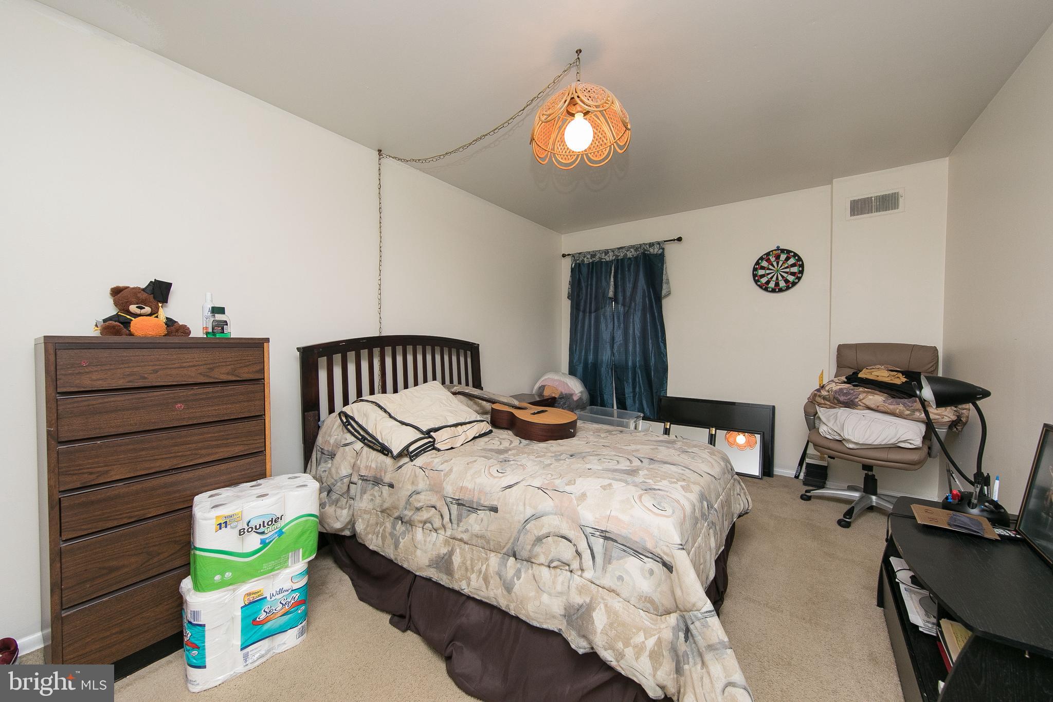 11944 Dumont Road Philadelphia, PA 19116 - Photo 4 of 22 Bedroom