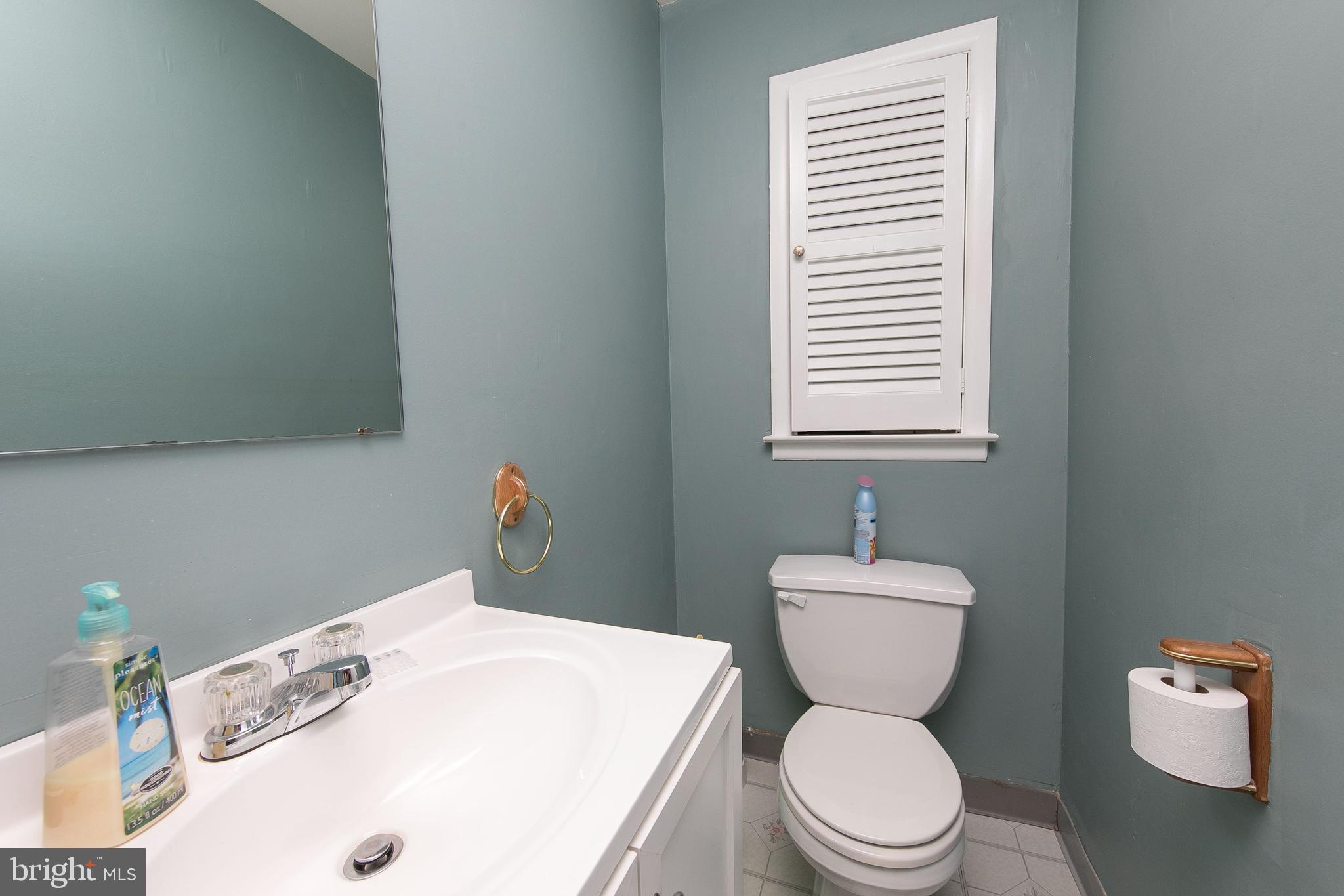 11944 Dumont Road Philadelphia, PA 19116 - Photo 9 of 22 Bath