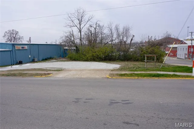 $100,000 | .25-ac North Olive Street, Rolla, MO 65401