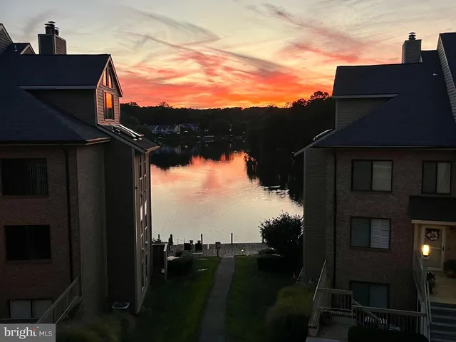 $3,900 | 11218 Harbor Court, Reston, VA 20191