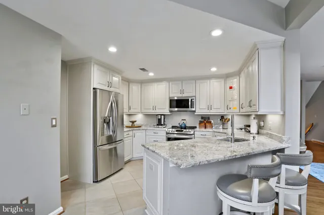 $3,900 | 11218 Harbor Court, Reston, VA 20191