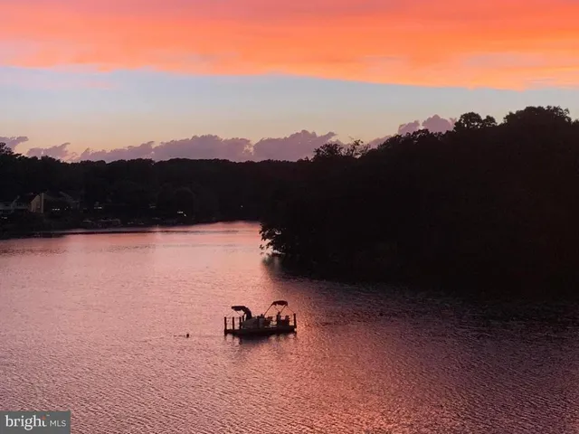 $3,900 | 11218 Harbor Court, Reston, VA 20191