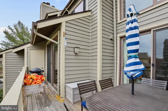 $3,900 | 11218 Harbor Court, Reston, VA 20191