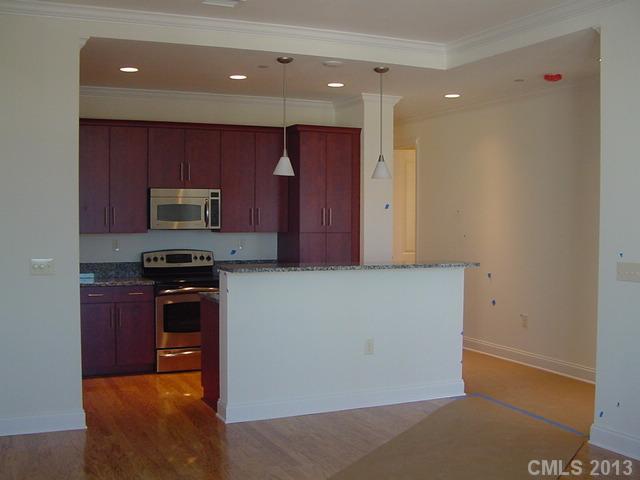 230 South Tryon Street, Unit 701 Charlotte, NC 28202 - Photo 4 of 15