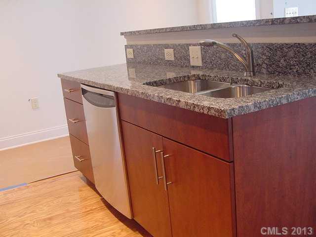 230 South Tryon Street, Unit 701 Charlotte, NC 28202 - Photo 5 of 15