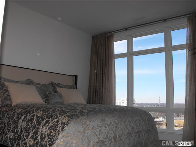 230 South Tryon Street, Unit 701 Charlotte, NC 28202 - Photo 8 of 15