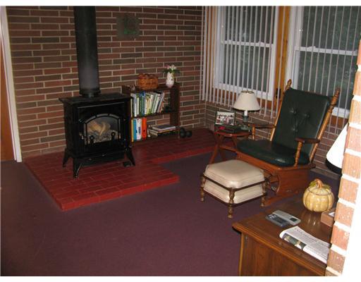 730 New Centerville Road Somerset, PA 15501 - Photo 6 of 16 Family Room.
