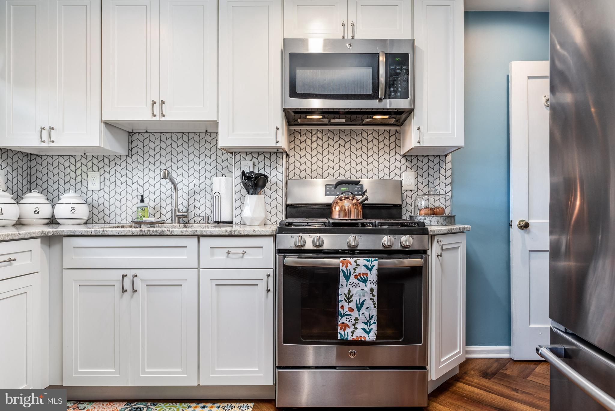 119 Plant Avenue Wayne, PA 19087 - Photo 7 of 17 Kitchen.
