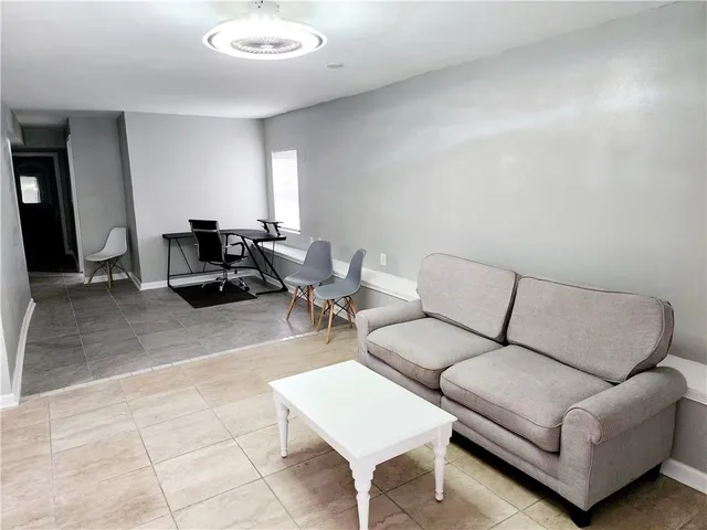 $2,400 | Undisclosed Address, New Orleans, LA 70125