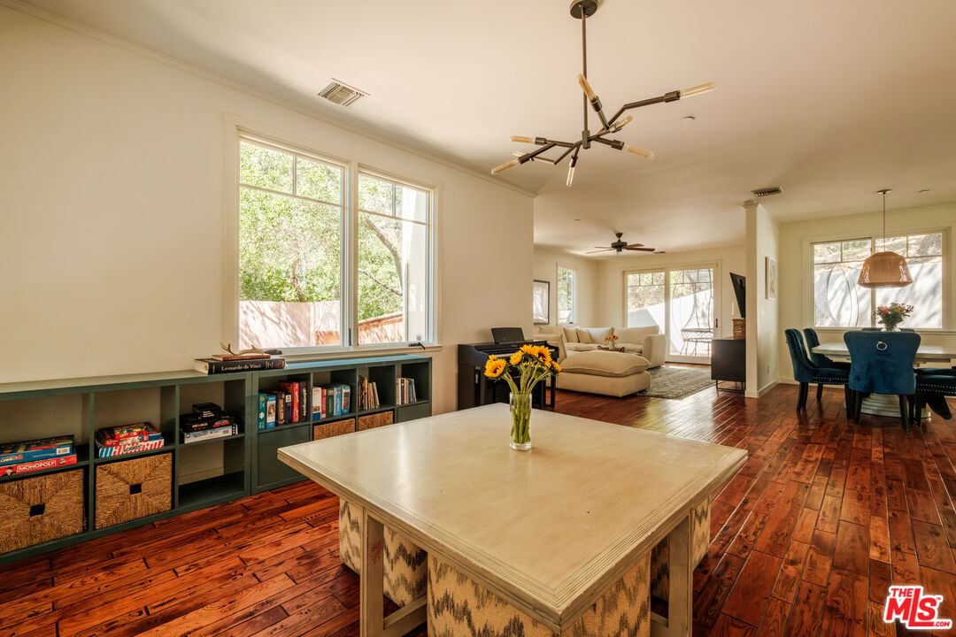 21717 Encina Road Topanga, CA 90290 - Photo 19 of 60
