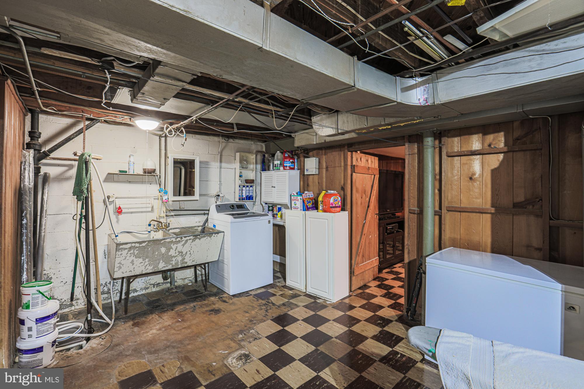 1351 Cedarcroft Road Baltimore, MD 21239 - Photo 37 of 49