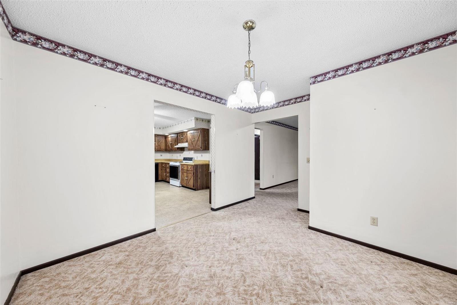 421 Sutters Mill Road St. Peters, MO 63376 - Photo 4 of 35 Gallery Image 4