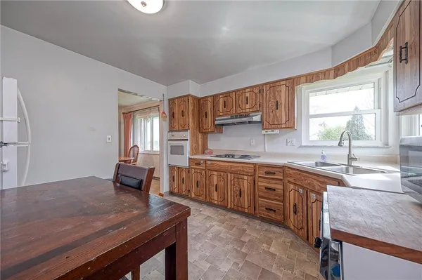 $219,900 | 255 Henry Drive, Irwin, PA 15642