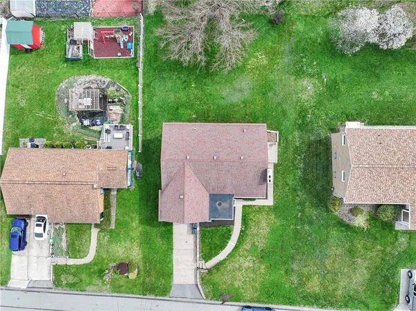 $219,900 | 255 Henry Drive, Irwin, PA 15642