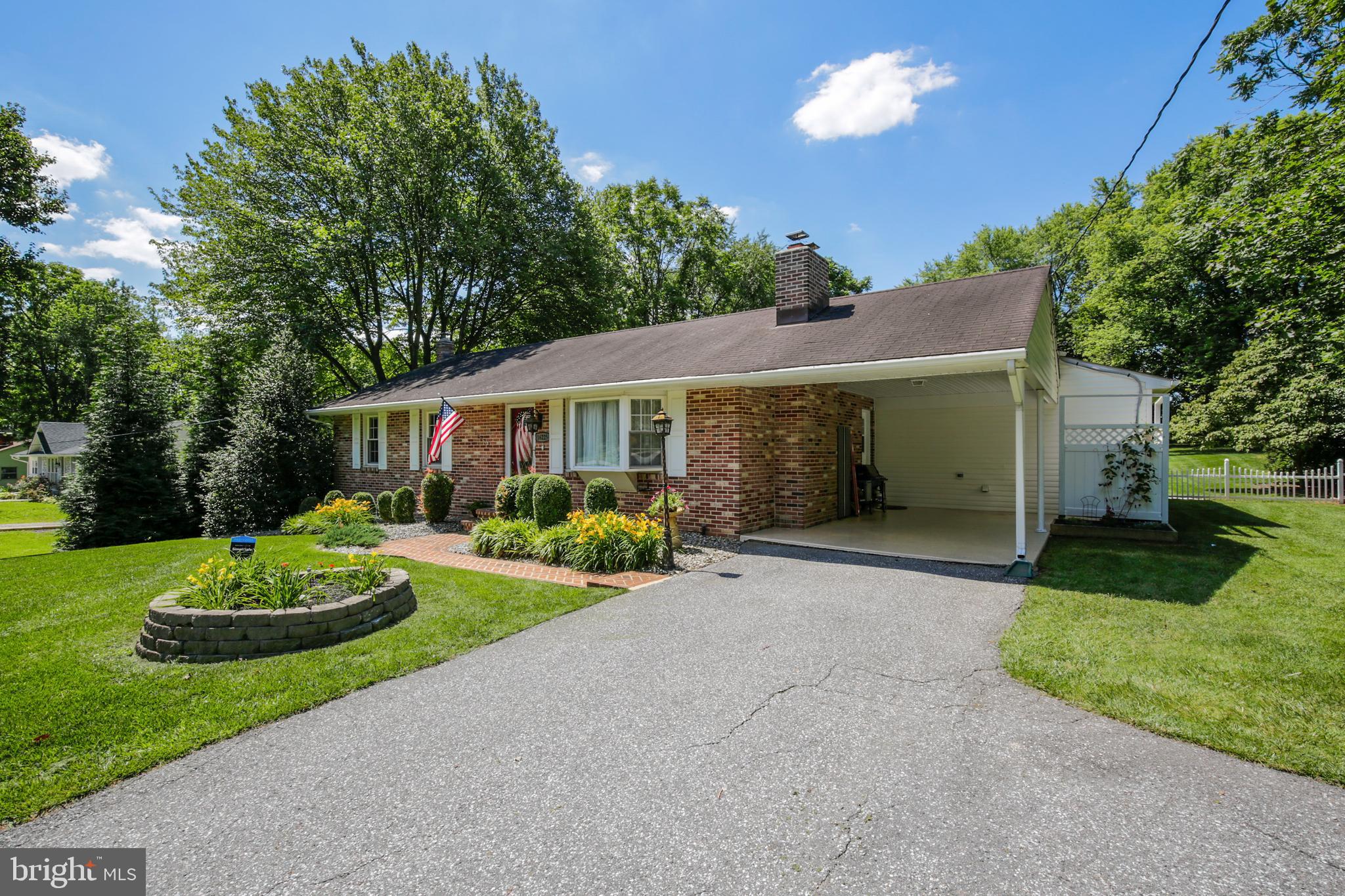 16225 Frederick Road Woodbine, MD 21797 - Photo 3 of 44 Side Exterior