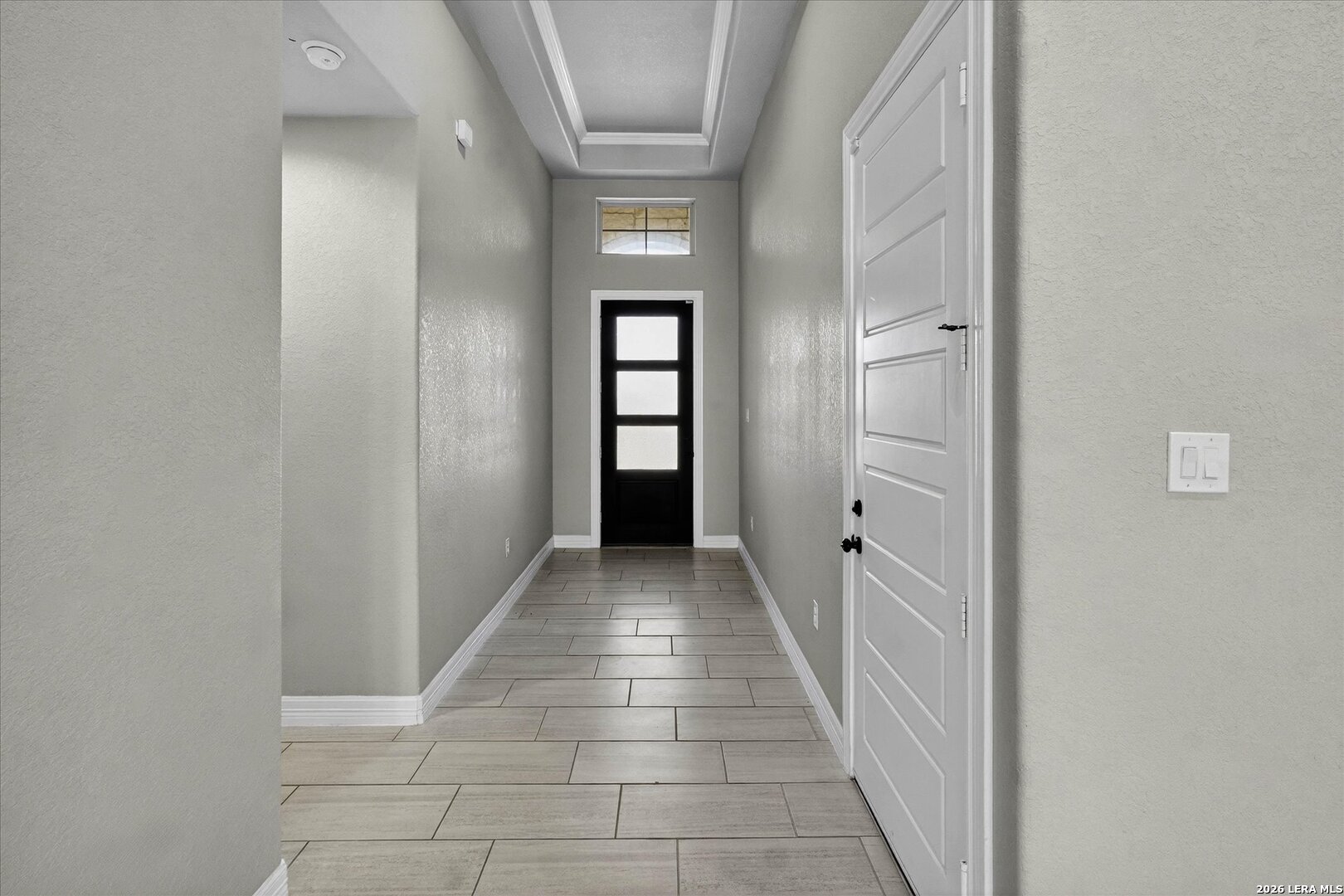 132 West Medium Meadow Drive Lytle, TX 78052 - Photo 7 of 40 a view of a hallway