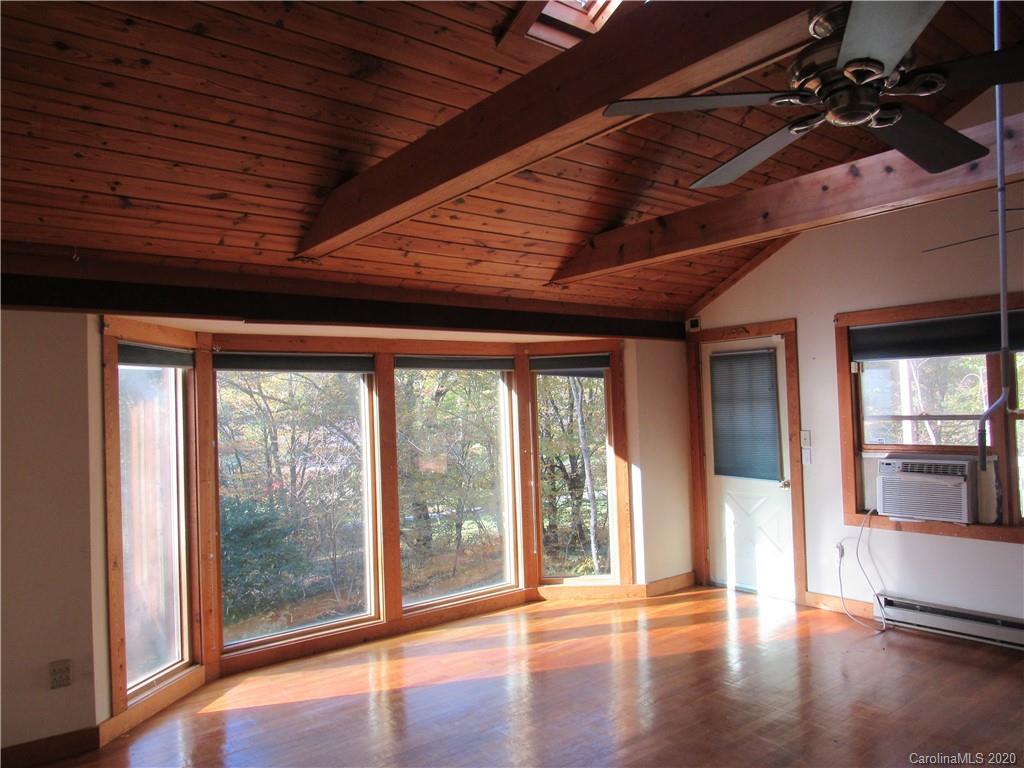 536 Astor Cook Road Blowing Rock, NC 28605 - Photo 9 of 42 Gallery Image 9