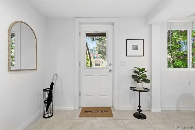 a view of entryway with a potted plant