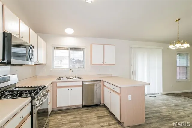 $2,155 | 5441 Ambrose Crossing, Imperial, MO 63052