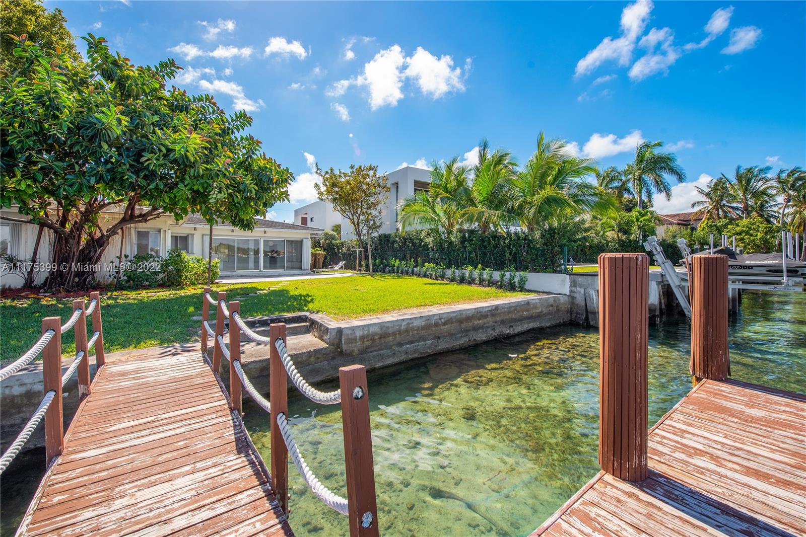 1275 North Biscayne Point Road Miami Beach, FL 33141 - Photo 34 of 39