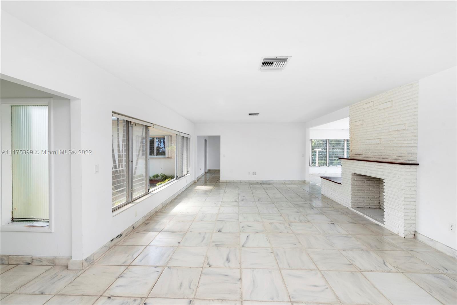 1275 North Biscayne Point Road Miami Beach, FL 33141 - Photo 7 of 39