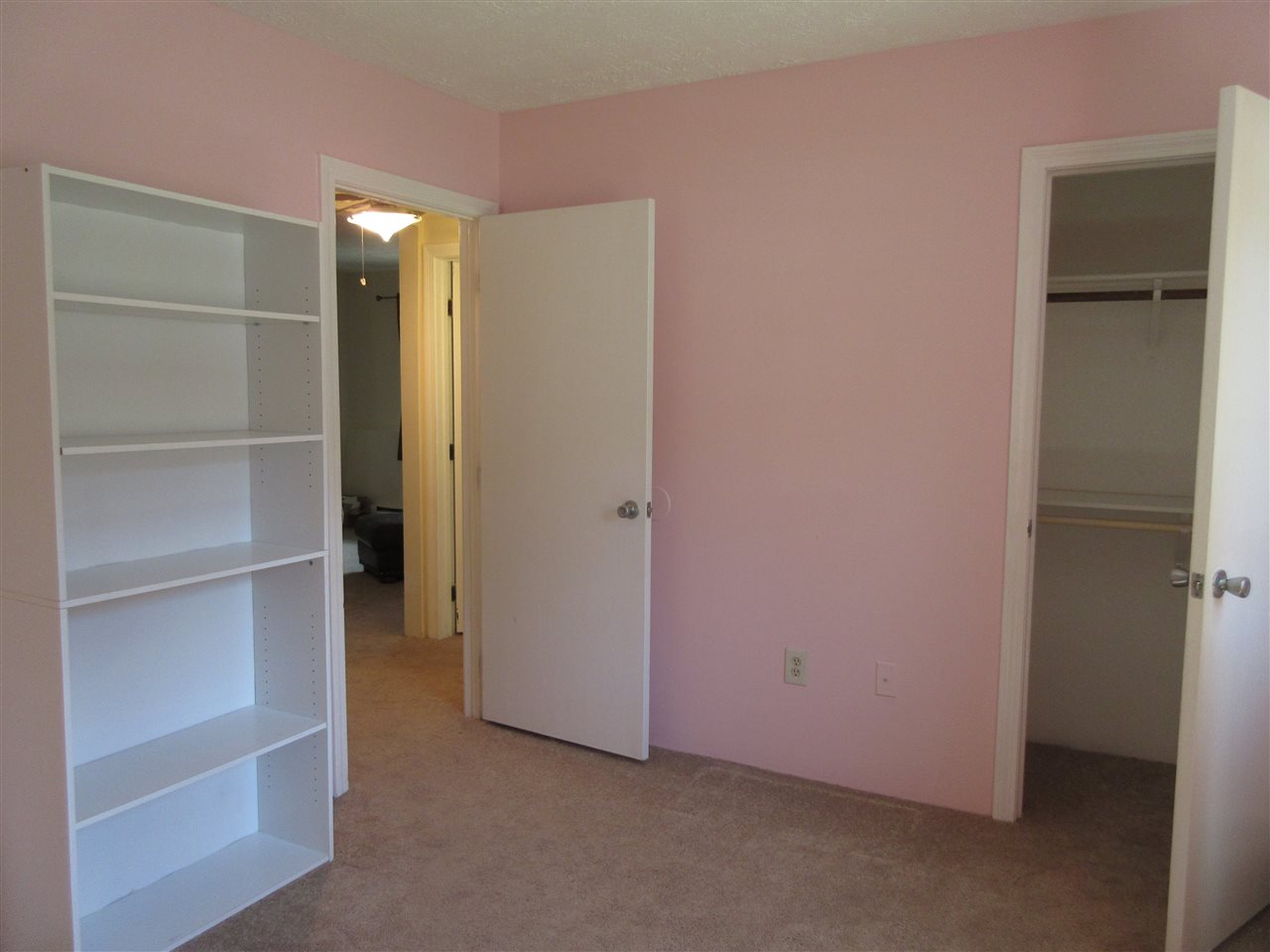 39 Old Hackett Hill Road, Unit 1H Manchester, NH 03102 - Photo 14 of 18