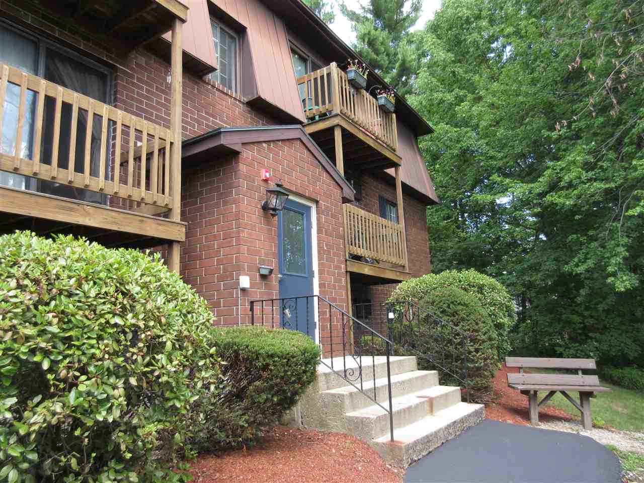 39 Old Hackett Hill Road, Unit 1H Manchester, NH 03102 - Photo 5 of 18