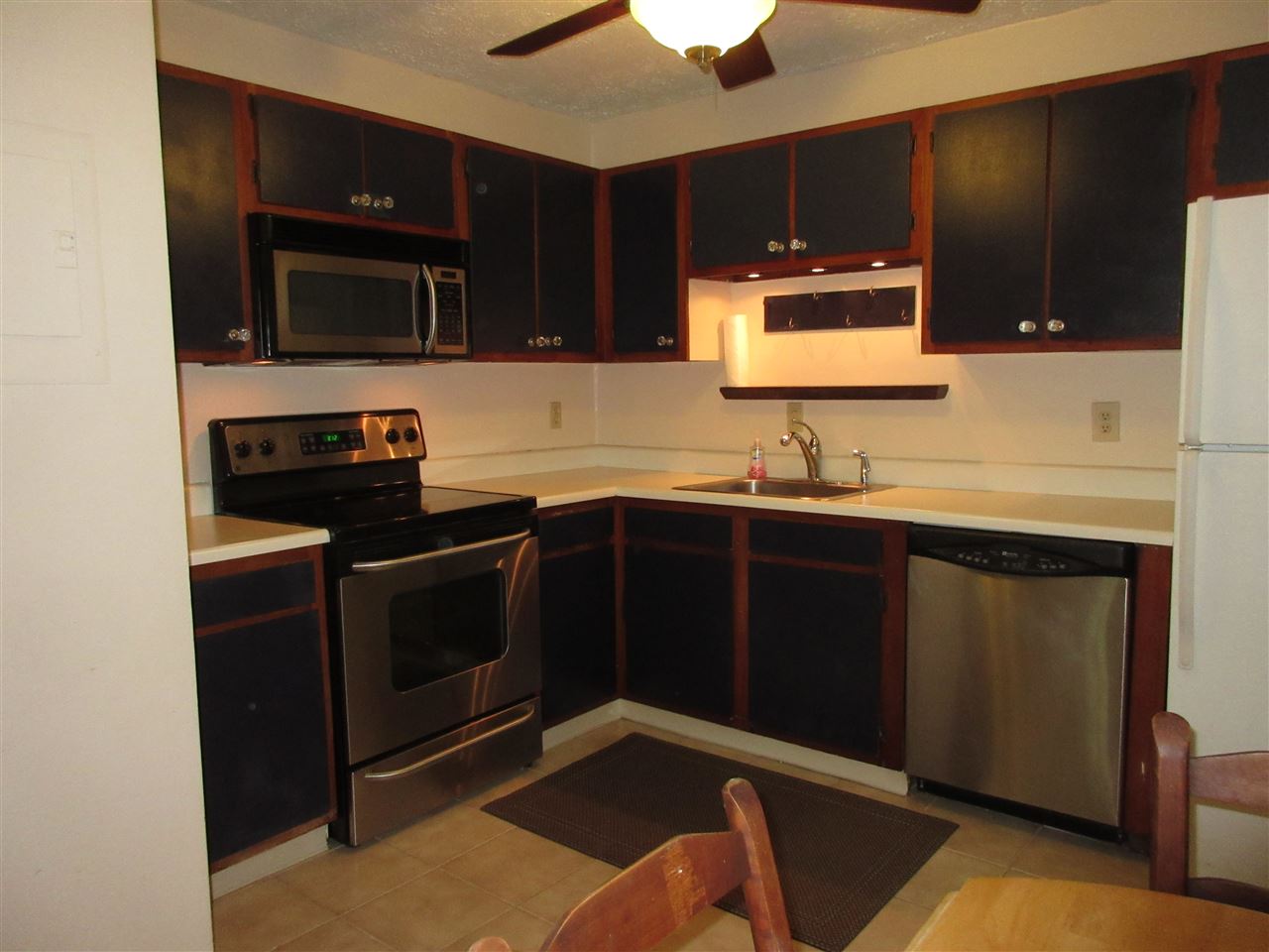39 Old Hackett Hill Road, Unit 1H Manchester, NH 03102 - Photo 6 of 18