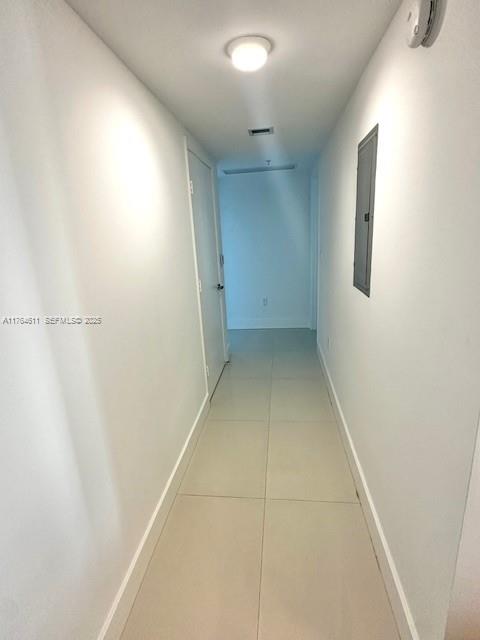 92 Southwest 3rd Street, Unit 1410 Miami, FL 33130 - Photo 10 of 40 HALLWAY