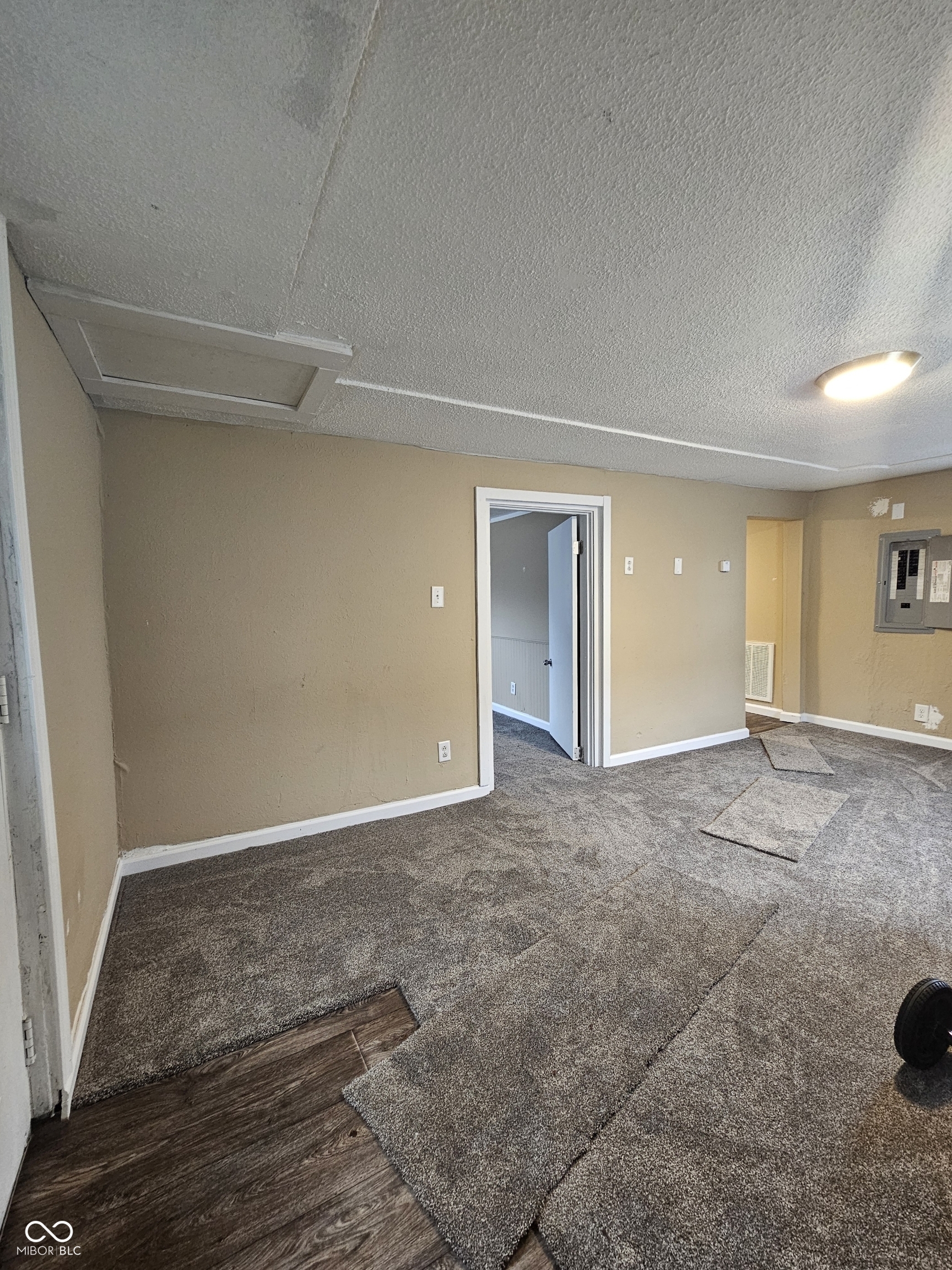 917 Hickory Street Anderson, IN 46012 - Photo 7 of 20
