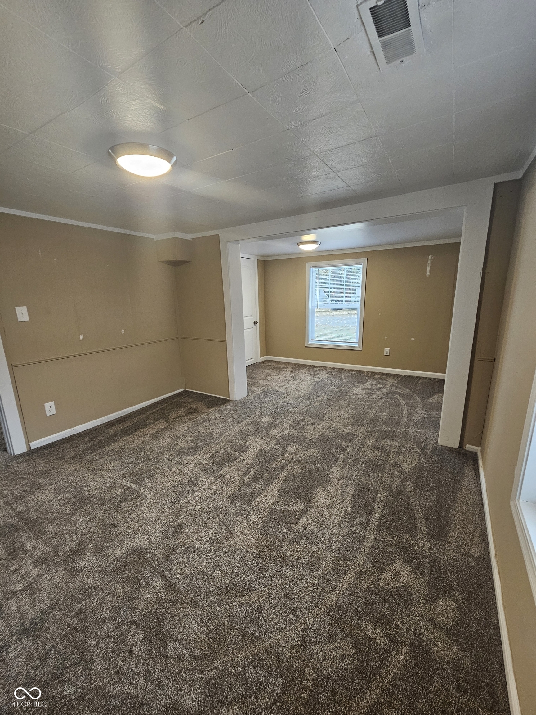 917 Hickory Street Anderson, IN 46012 - Photo 8 of 20