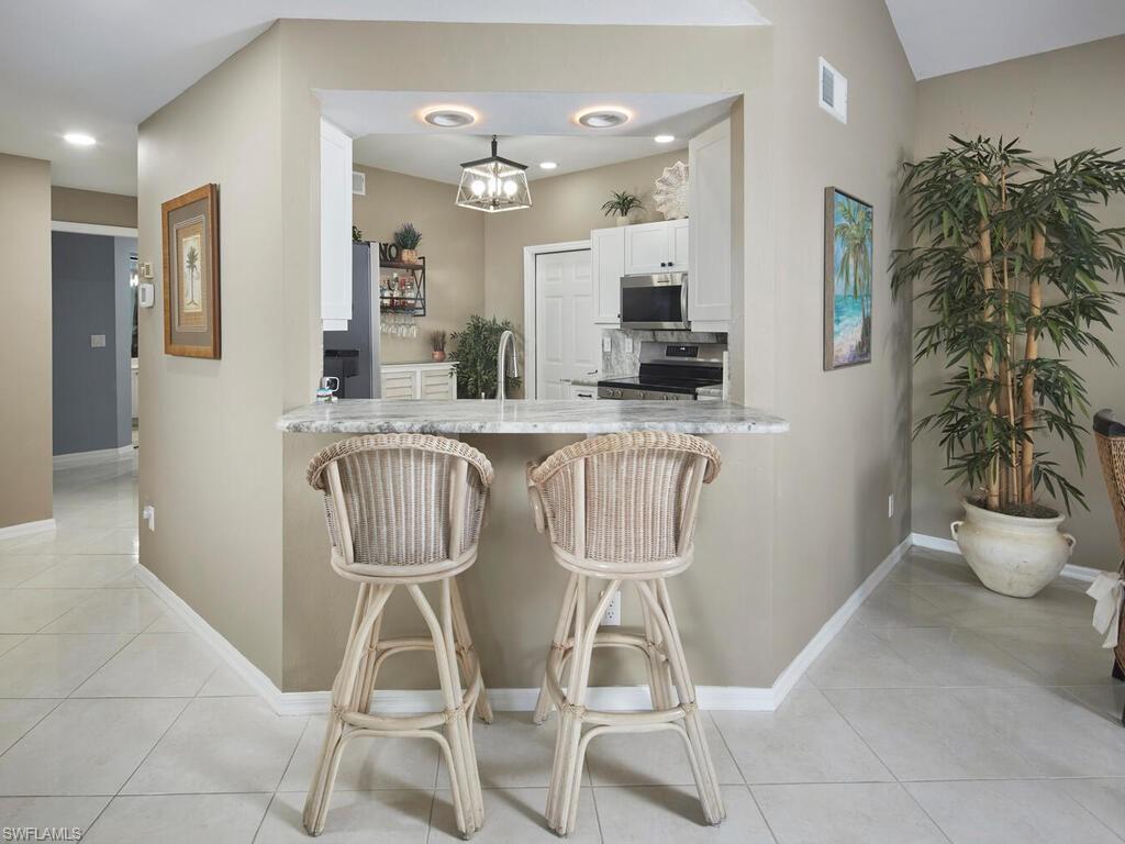 570 Windsor Square, Unit 101 Naples, FL 34104 - Photo 11 of 23